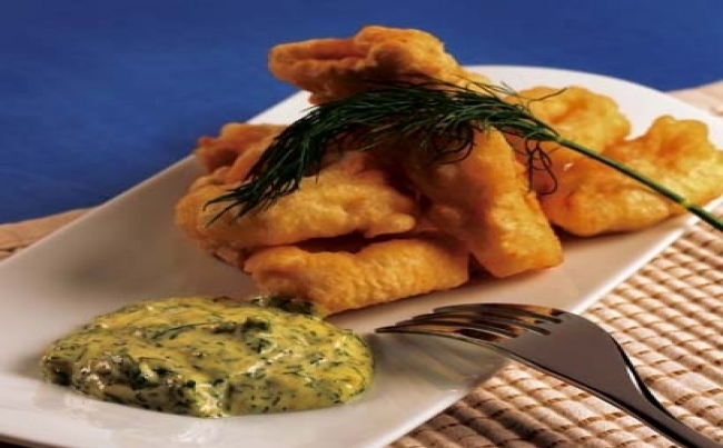 Tempura de calamares con mayonesa de hierbas